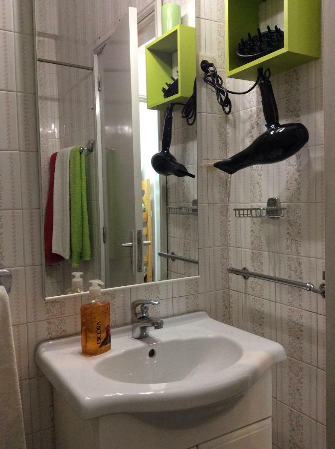 Downtown Sunny Apartment Porto Bagian luar foto