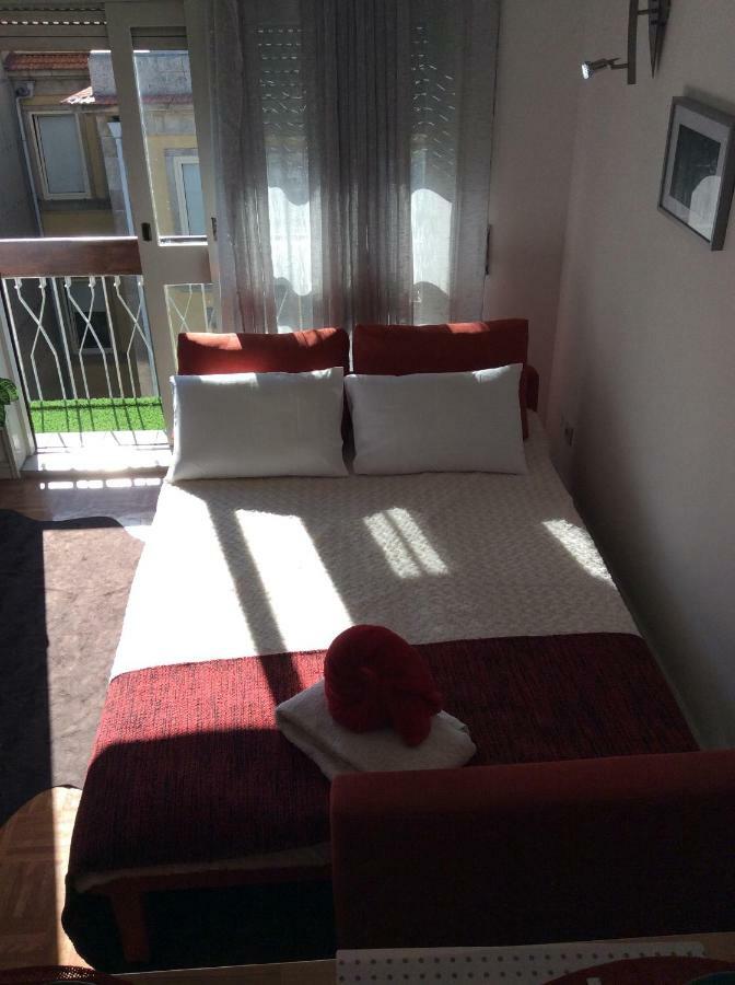 Downtown Sunny Apartment Porto Bagian luar foto