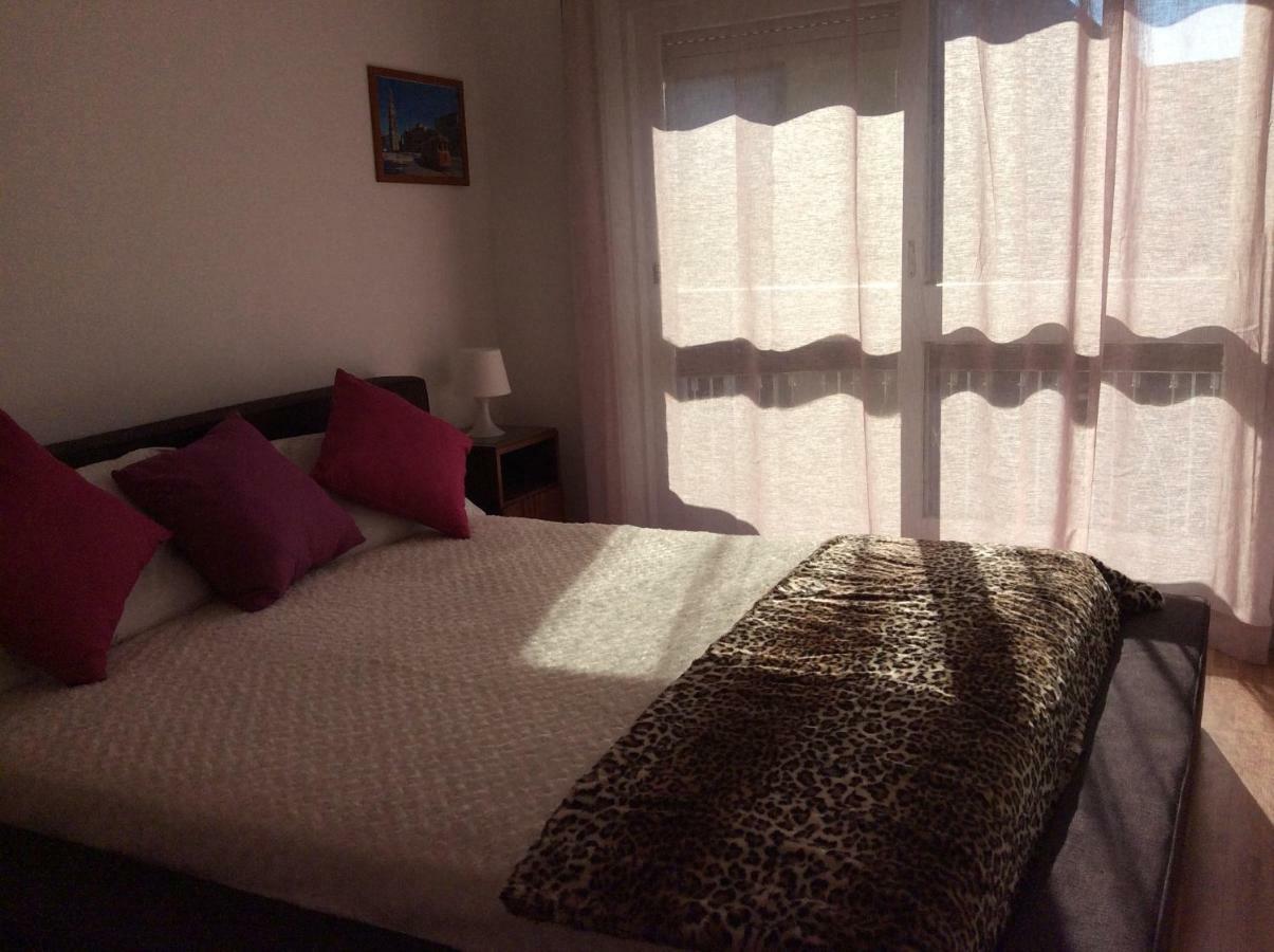 Downtown Sunny Apartment Porto Bagian luar foto